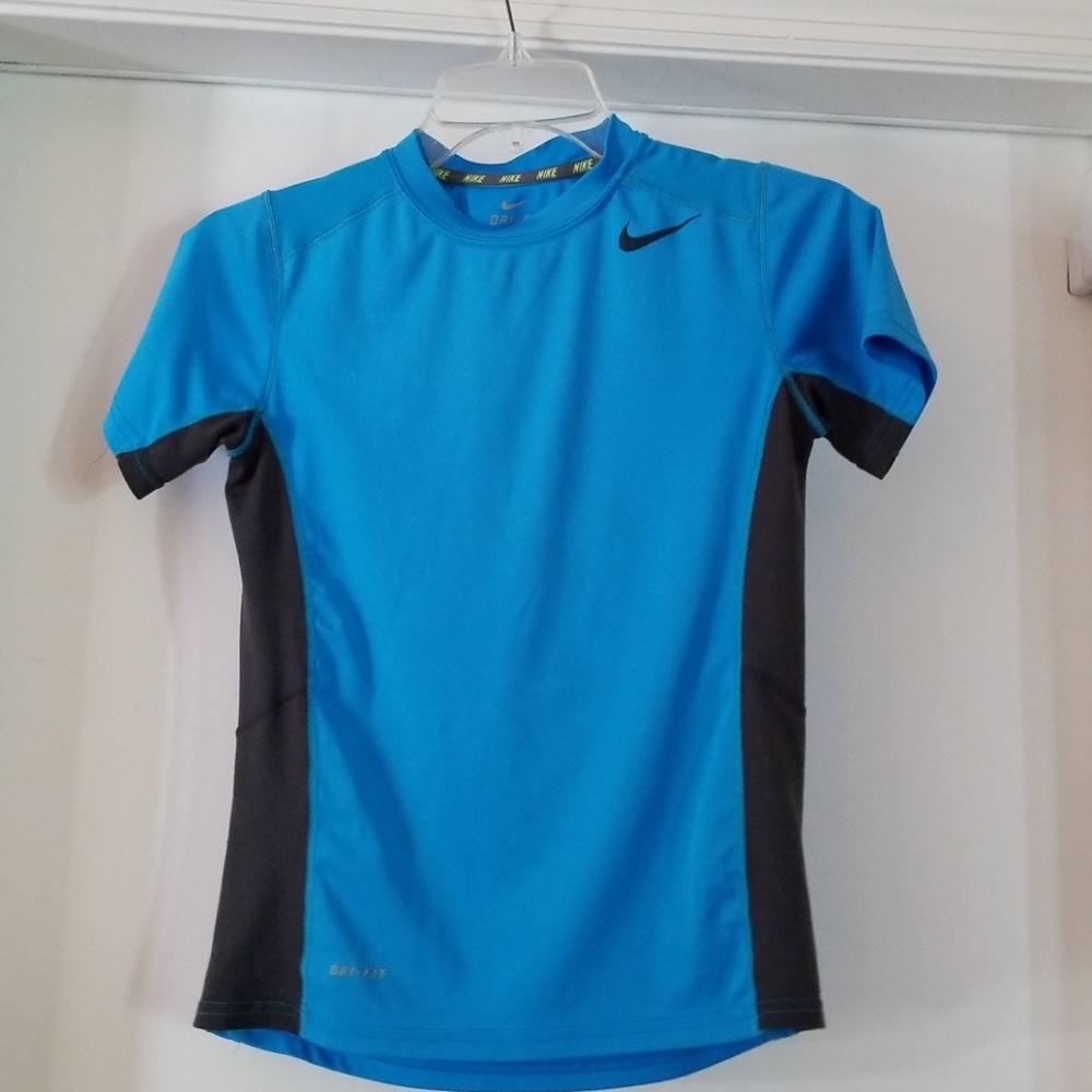 Nike Dri-Fit Kids Shirt Sz Small